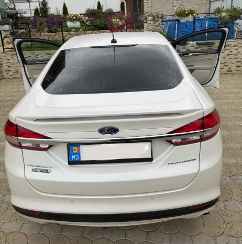 Ford Fusion 2016