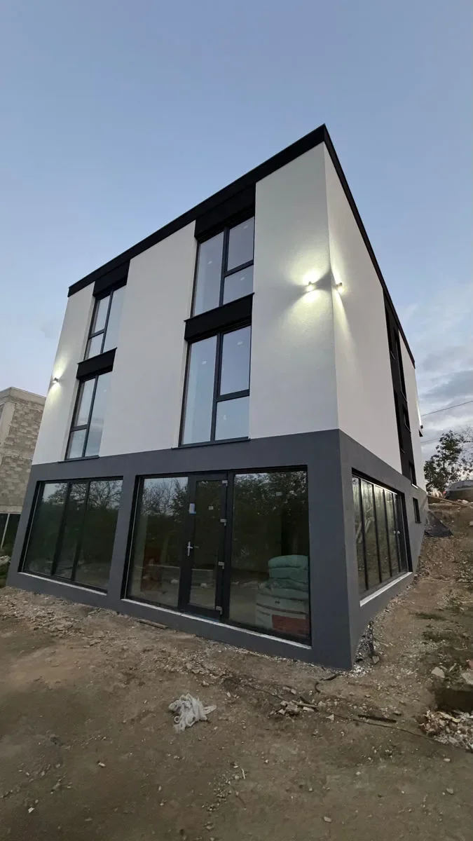 Casă 259 m² pe teren 5 ari